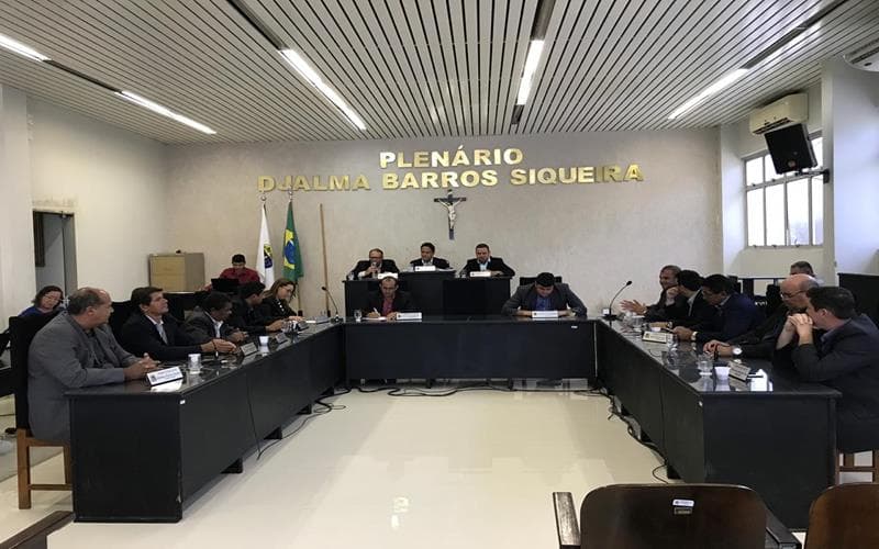 Imagem da notícia: Parlamentares cobram ao executivo melhorias de infraestrutura do Município
