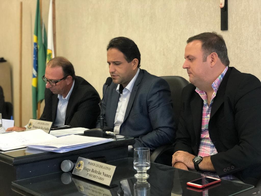 Imagem da notícia: Vereadores apresentam PLs e apreciam pautas do Executivo em sessão