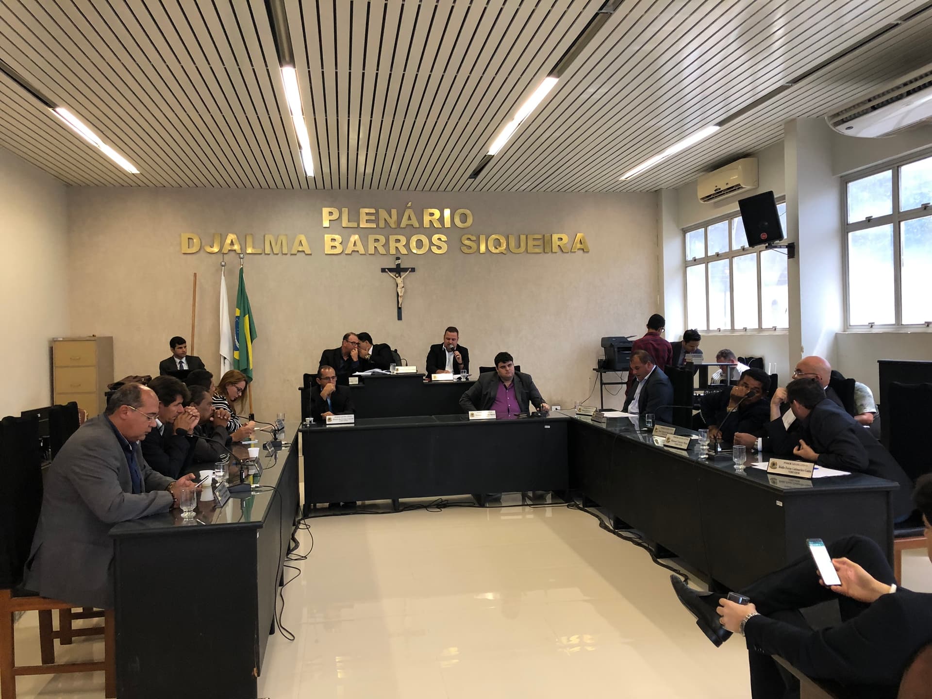 Imagem da notícia: Vereadores apresentam PLs e analisam pautas do Executivo no retorno das atividades Legislativas da Câmara
