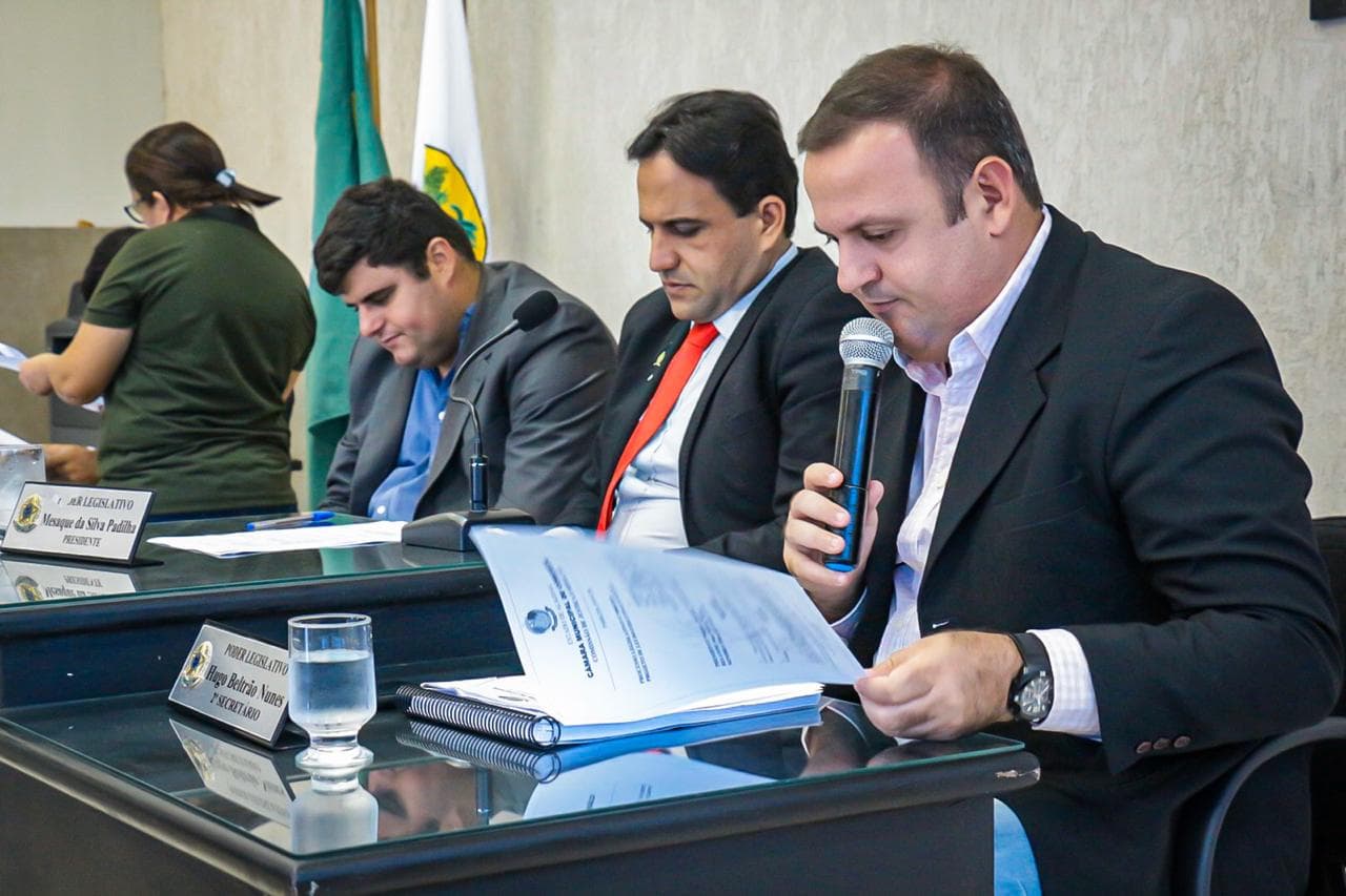 Imagem da notícia: Vereadores aprovam Lei Orçamentária Anual 2020 de Coruripe e reestruturação do Legislativo