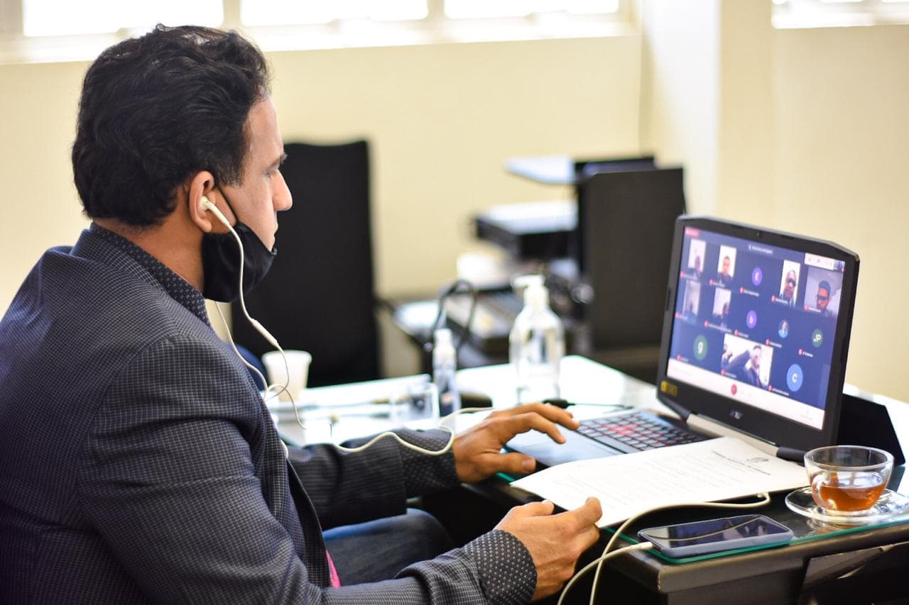 Imagem da notícia: Vereadores promovem sessão virtual e encaminham demandas de interesse da população