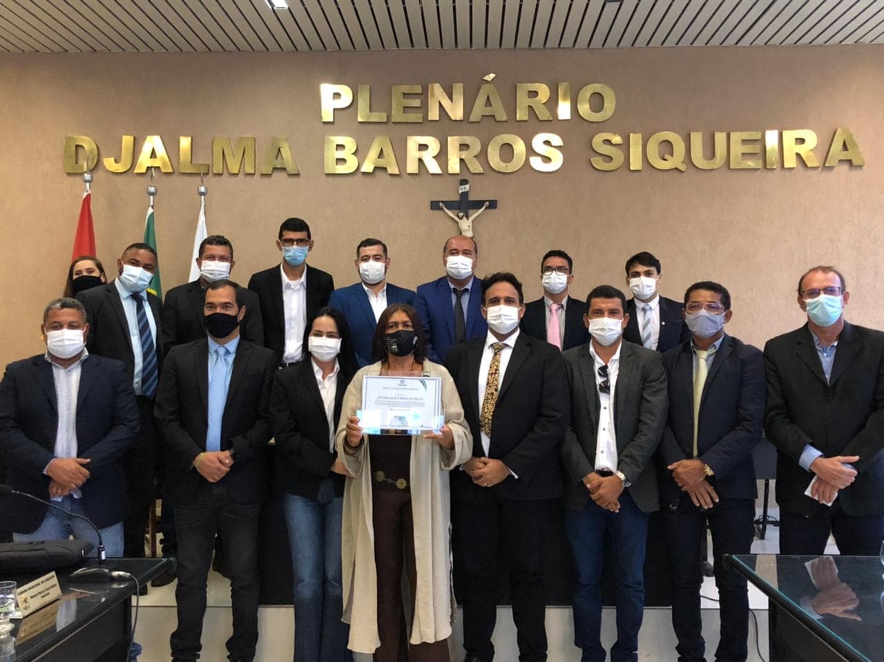 Imagem da notícia: Sessão tem a presença do presidente do Procon/AL e Moção de Reconhecimento a Juvina Reis