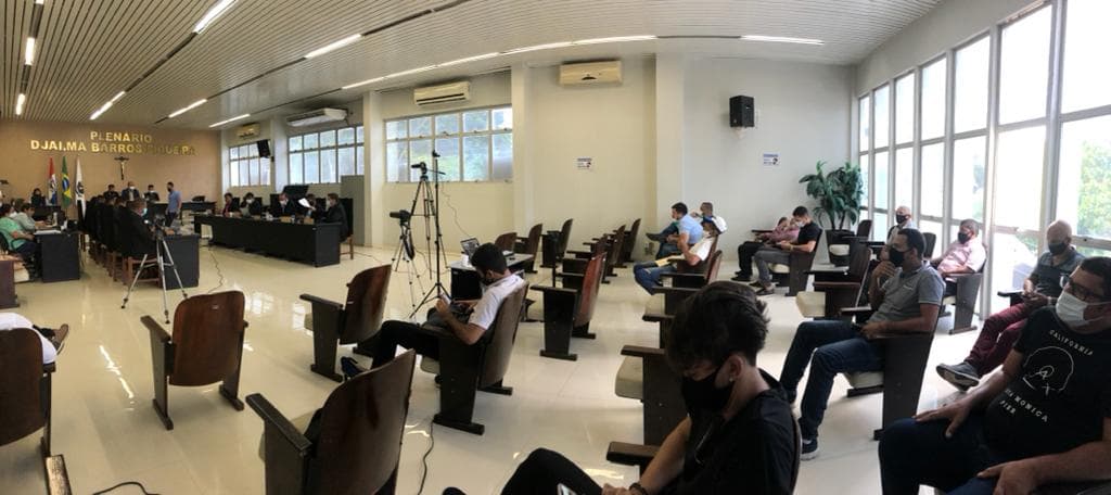 Imagem da notícia: Indicações em infraestrutura e Dia do Professor marcam 30ª Sessão na Câmara