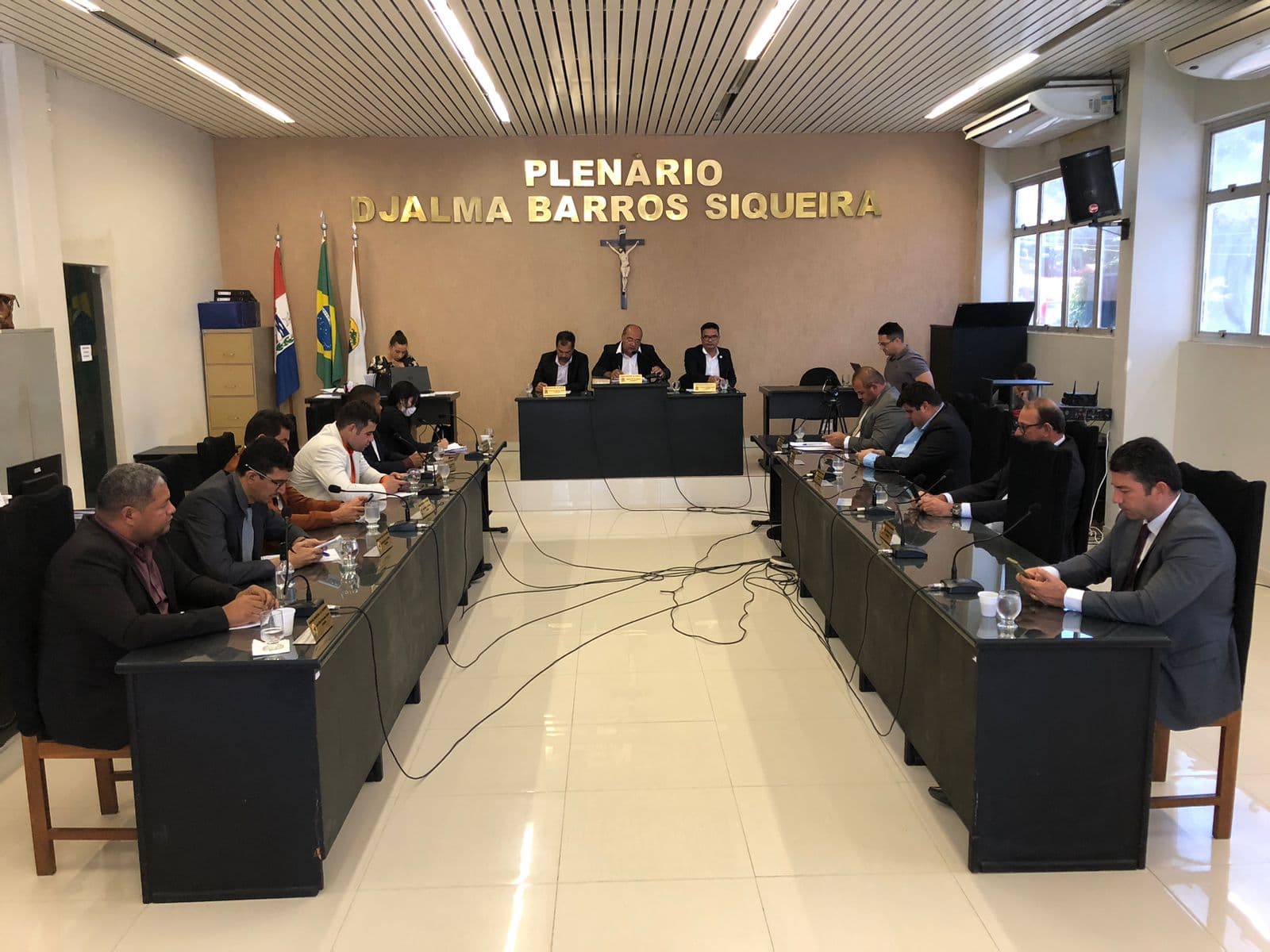 Imagem da notícia: Aprovados Projetos, Indicações e Pedido de Providência em Sessão Ordinária