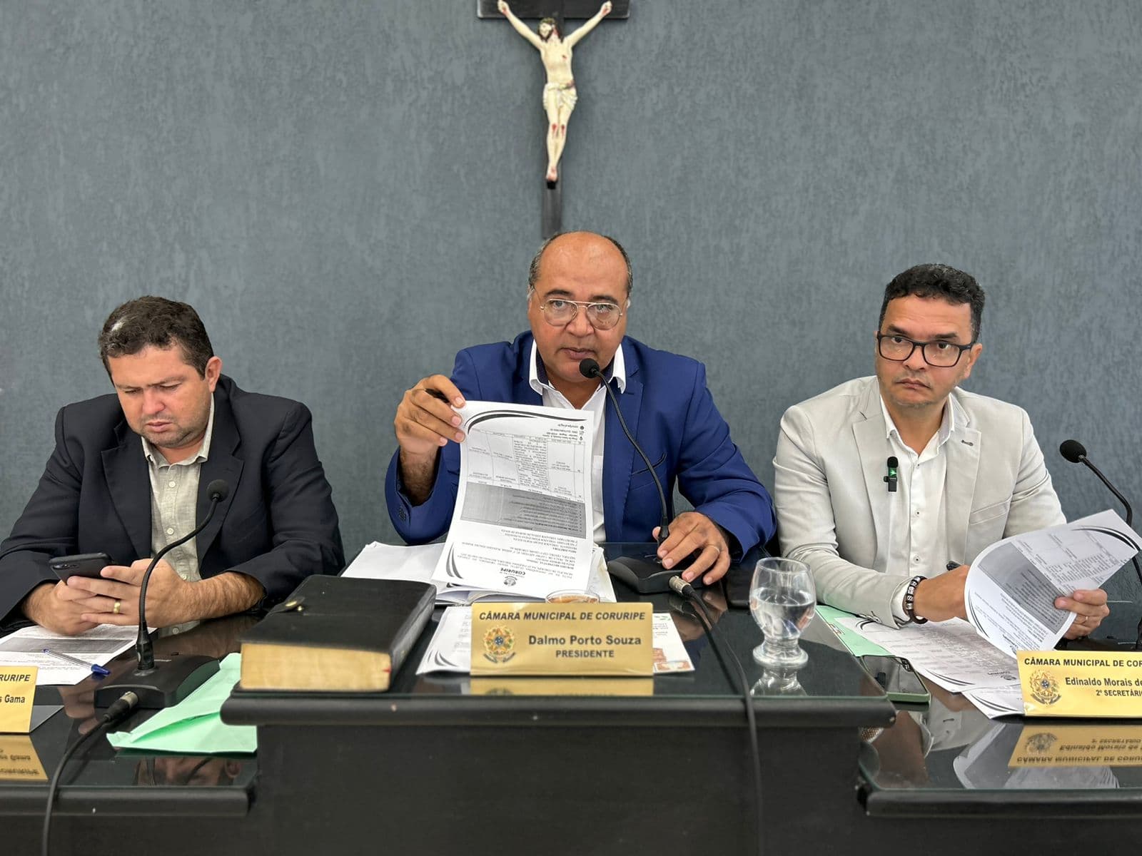 Imagem da notícia: Sessão encaminha Projetos de Lei, Decretos Legislativos e Indicações de vereadores