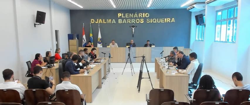 Imagem da notícia: Sessão aprova Projeto, Indicação e Pedidos de Providência