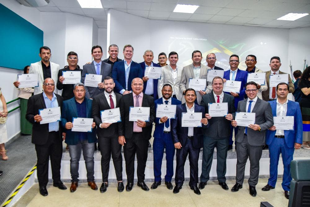 Imagem da notícia: Vereadores e Prefeito são diplomados em Coruripe