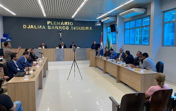 Imagem da notícia: Câmara realiza sessão com foco em saúde, infraestrutura e reconhecimento à comunidade