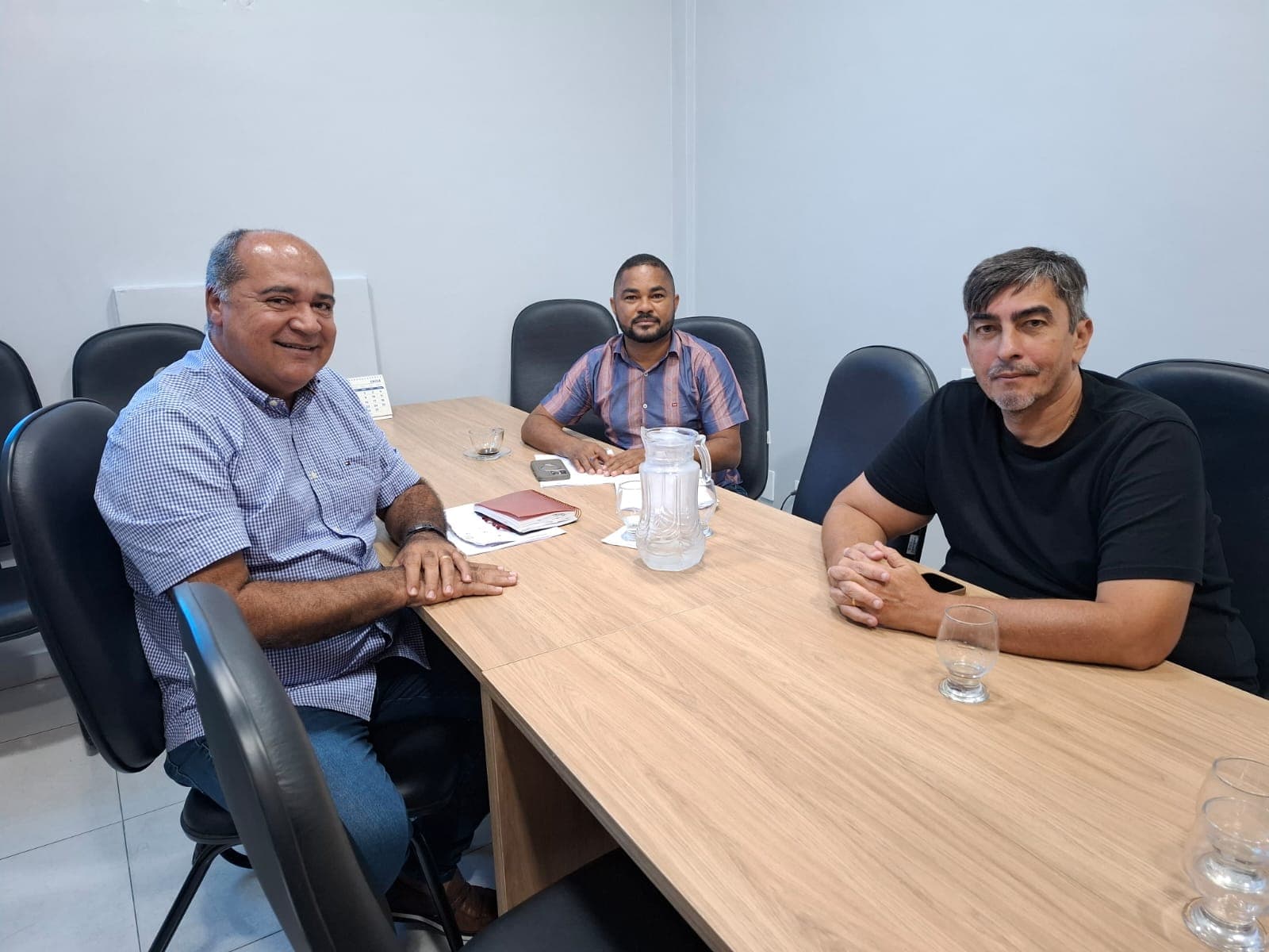 Imagem da notícia: Câmara de Coruripe discute fortalecimento da cultura e apoio ao comércio local