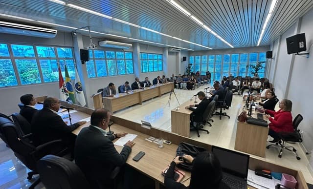 Imagem da notícia: Câmara realiza 34ª Sessão com pautas de grande relevância para o município