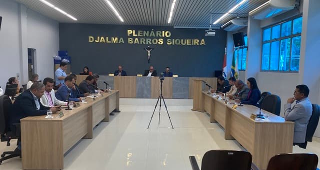 Imagem da notícia: Câmara aprova projetos do Executivo e Legislativo em sessões ordinária e extraordinárias