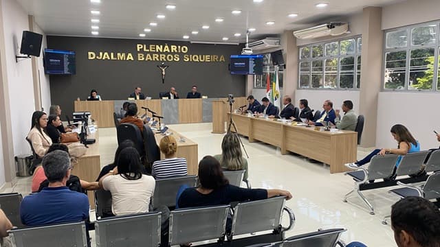 Imagem da notícia: Câmara Municipal de Coruripe realiza sessão ordinária com pautas relevantes para servidores e infraestrutura
